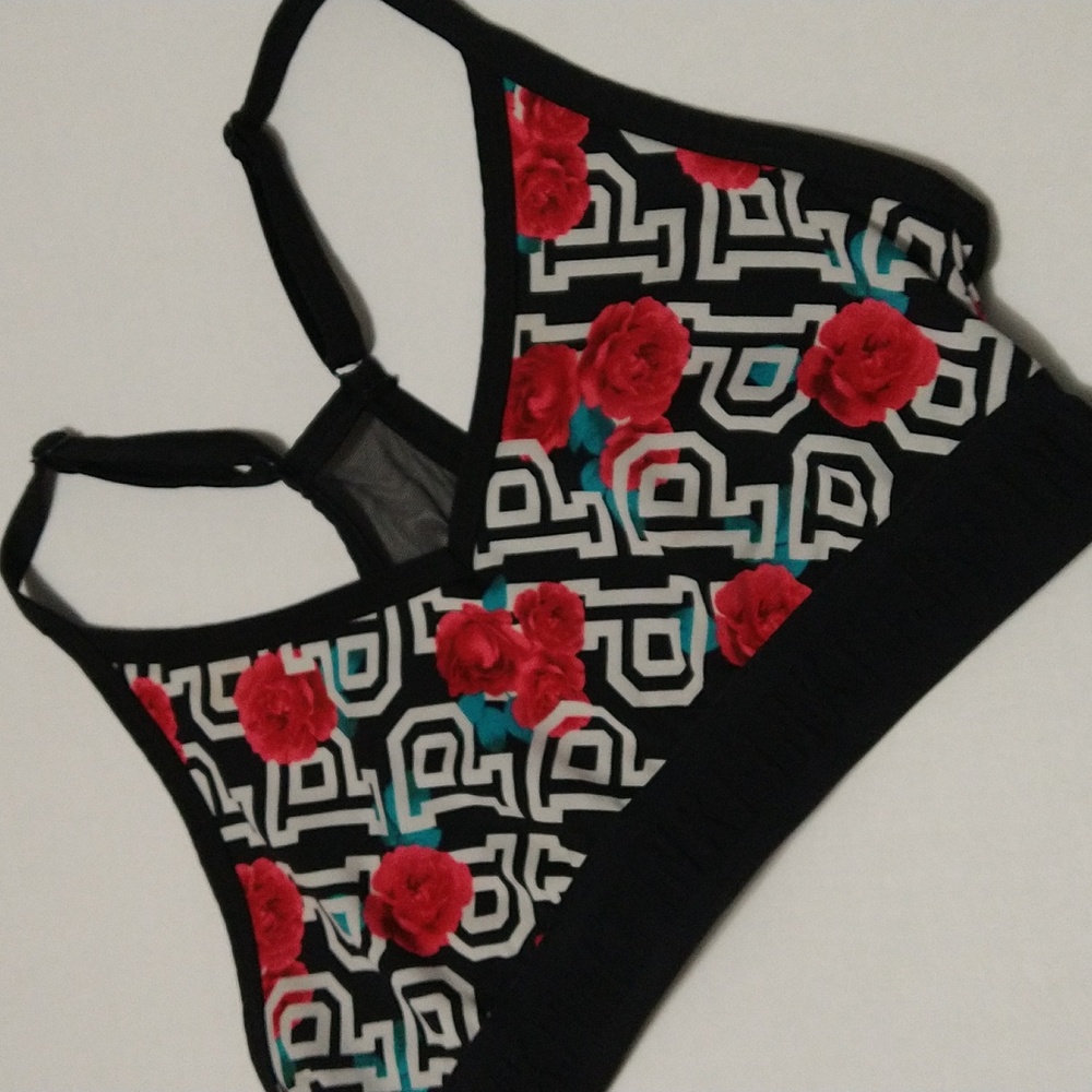 Victoria's Secret Pink Red and Black Sports Bra Intimates Size SP
